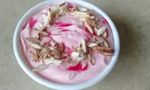 Shrikhand: दही और रूहअफजा से बनाएं ये बेहद स्वादिष्ट श्रीखंड