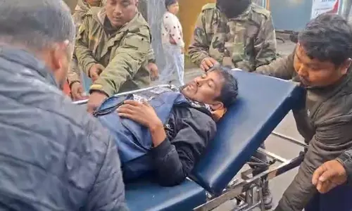 Manipur : फिर भड़की हिंसा, गोलीबारी में पत्रकार घायल