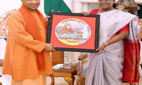 CM योगी ने राष्ट्रपति द्रौपदी मुर्मू से की सौजन्य भेंट