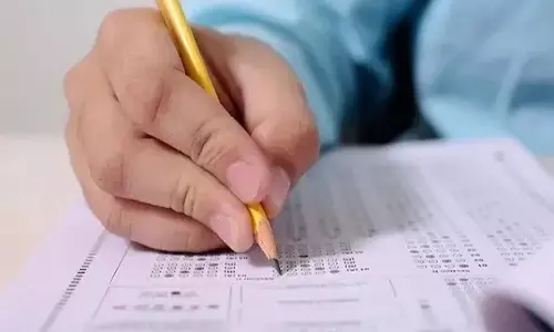 UP: पुलिस भर्ती परीक्षा में फर्जी एडमिट कार्ड का इस्तेमाल करने वाली महिला गिरफ्तार
