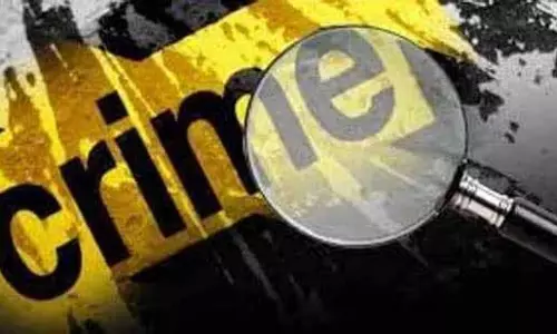 Doctor पर यौन उत्पीड़न का आरोप, महिला ने पानी टंकी पर चढ़कर माँगा न्याय