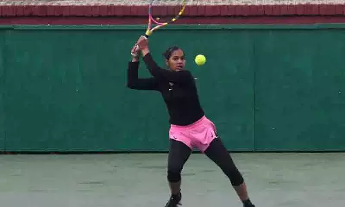 Tavish, शताक्षिका ने टेनिस खिताब जीता Tavish, शताक्षिका ने टेनिस खिताब जीता