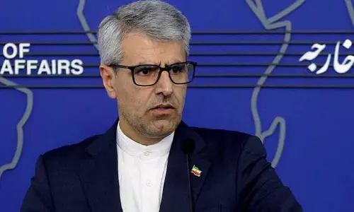Iran के विदेश मंत्री ने अमीराती समकक्ष से बातचीत की