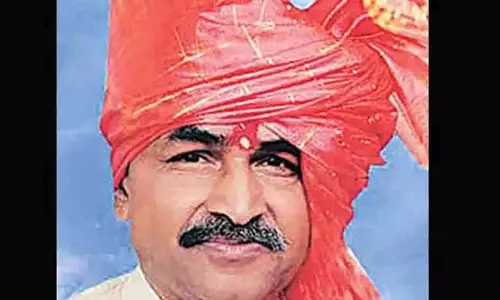 बबनराव शिंदे: विधानसभा क्षेत्र में पदाधिकारियों की एक सभा आयोजित