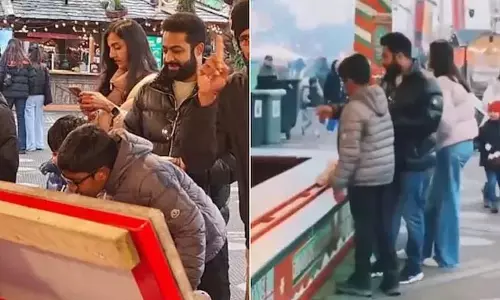 Jr NTR: लंदन में चिल करते देवर का वीडियो वायरल Jr NTR: लंदन में चिल करते देवर का वीडियो वायरल