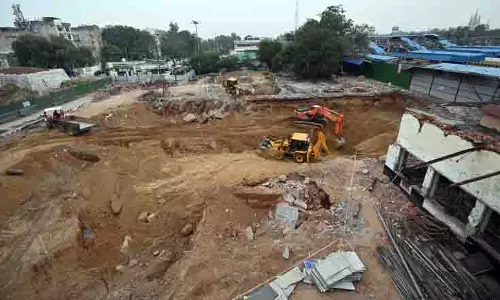 Ludhiana: रेलवे स्टेशन उन्नयन कार्य के कारण यात्रियों को हुई परेशानी