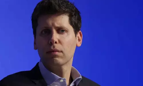 OpenAI ने महंगी एआई दौड़ में आगे रहने के लिए नए लाभ-उन्मुख ढांचे की रूपरेखा तैयार की OpenAI ने महंगी एआई दौड़ में आगे रहने के लिए नए लाभ-उन्मुख ढांचे की रूपरेखा तैयार की