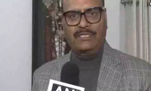 UP के उपमुख्यमंत्री ब्रजेश पाठक ने महाकुंभ के निमंत्रण पर अखिलेश यादव के बयान की आलोचना की