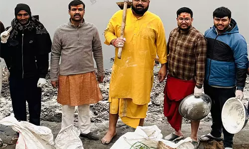 पावरलिफ्टर से निशानेबाज बने Gaurav Sharma ने यमुना घाटों पर सफाई अभियान किया शुरू