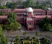 अन्ना विश्वविद्यालय में यौन उत्पीड़न मामले की जांच करने चेन्नई पहुंची एनसीडब्ल्यू की टीम अन्ना विश्वविद्यालय में यौन उत्पीड़न मामले की जांच करने चेन्नई पहुंची एनसीडब्ल्यू की टीम