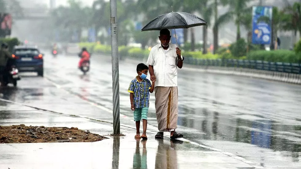 शहर में हल्की से मध्यम बारिश, Tamil Nadu में 4 जनवरी तक बारिश की संभावना