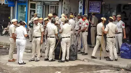 Delhi पुलिस राजनीतिक दलों द्वारा डेटा एकत्र करने पर कार्रवाई करेगी