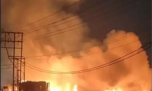 Srinagar:  औद्योगिक क्षेत्र में भीषण आग, भारी नुकसान