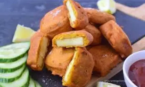 Recipe: पनीर के पकौड़े बनेंगे बेहद क्रिस्पी और टेस्टी, जानिए आसान ट्रिक्स Recipe: पनीर के पकौड़े बनेंगे बेहद क्रिस्पी और टेस्टी, जानिए आसान ट्रिक्स