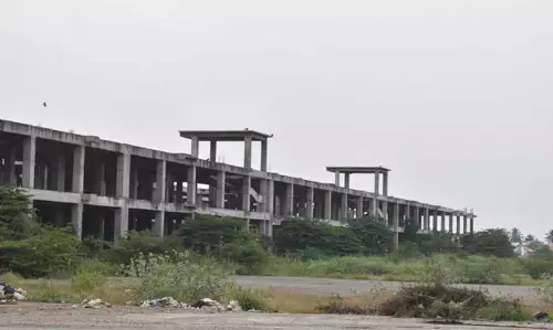 वेल्लोर बस टर्मिनल को बाज़ार में बदलने की CCMC की योजना का निवासियों ने किया विरोध