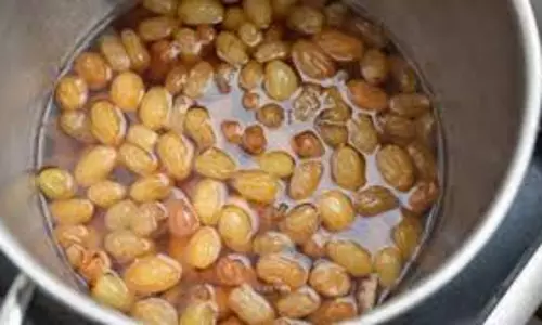 Health:  सर्दियों में भीगी हुई किशमिश खाने के फायदे