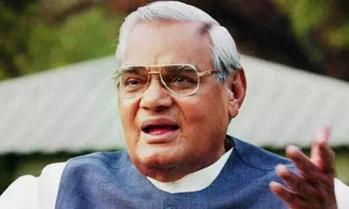 Vajpayeeb: कारगिल युद्ध के बाद प्रधानमंत्री के साथ भोजन करना