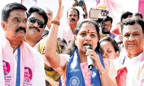 Telangana: बीआरएस एमएलसी कविता ने लोगों से कांग्रेस से सवाल करने को कहा