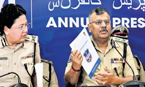 Telangana: तेलंगाना में अपराध में 9.87 प्रतिशत की वृद्धि Telangana: तेलंगाना में अपराध में 9.87 प्रतिशत की वृद्धि