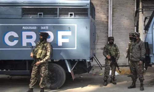 कश्मीर में CRPF के हेड कांस्टेबल की मौत, जांच जारी