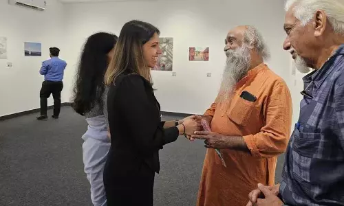 Kerala : कोच्चि में मालविका मधुराज की लिमिनल लाइन्स एंड इटरनल स्पेस प्रदर्शनी Kerala : कोच्चि में मालविका मधुराज की लिमिनल लाइन्स एंड इटरनल स्पेस प्रदर्शनी