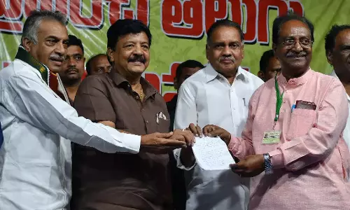 विश्व तेलुगु लेखक सम्मेलन में कानूनी व्यवस्था में Telugu पर प्रकाश डाला गया विश्व तेलुगु लेखक सम्मेलन में कानूनी व्यवस्था में Telugu पर प्रकाश डाला गया