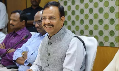 Sajjanar ने ऑनलाइन सट्टेबाजी ऐप्स और उन्हें बढ़ावा देने वाले प्रभावशाली लोगों के खिलाफ चेतावनी दी
