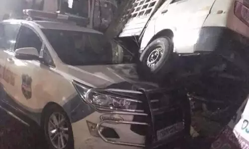Musheerabad: कंक्रीट मिक्सर ट्रक के अन्य वाहनों से टकराने से एक व्यक्ति की मौत