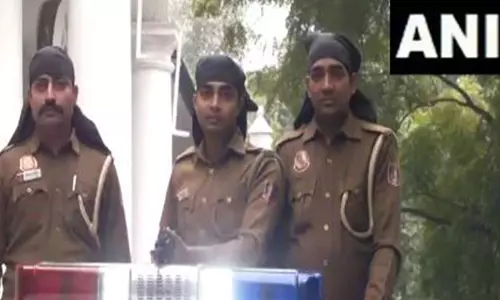 Delhi Police ने नए साल के जश्न के लिए कमर कस ली, त्वरित प्रतिक्रिया दल तैनात किए हैं Delhi Police ने नए साल के जश्न के लिए कमर कस ली, त्वरित प्रतिक्रिया दल तैनात किए हैं