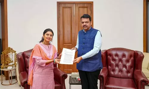 Suresh Dhas के खिलाफ अभिनेत्री प्राजक्ता की शिकायत पर कार्रवाई करने का निर्देश
