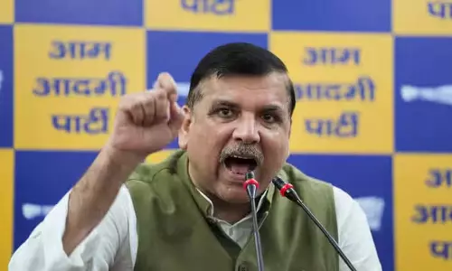 मनोज तिवारी और अमित मालवीय के खिलाफ दर्ज होगा मुकदमा, संजय सिंह ने दिया ये बयान
