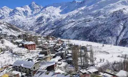 BRO ने मनाली-लेह राजमार्ग बहाल किया, लाहौल घाटी से 212 पर्यटकों को बचाया गया