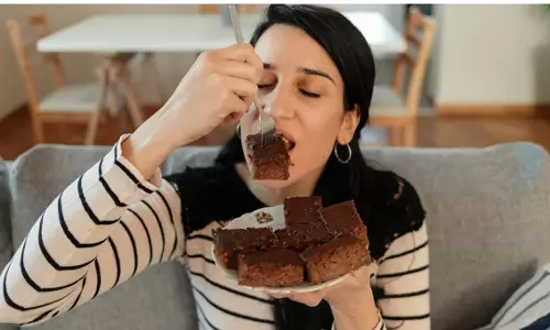 5 Foods जो मीठा खाने की आदत कम करने में मदद करेंगे 5 Foods जो मीठा खाने की आदत कम करने में मदद करेंगे