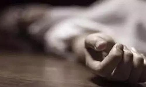 Pilibhit: संदिग्ध परिस्थितियों में महिला सिपाही के पुत्र की मौत,शव पोस्टमार्टम के लिए भेजा Pilibhit: संदिग्ध परिस्थितियों में महिला सिपाही के पुत्र की मौत,शव पोस्टमार्टम के लिए भेजा