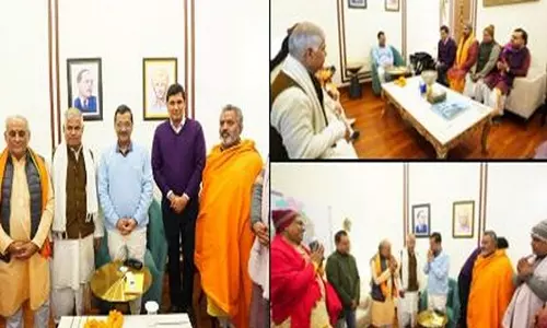 पुजारी ग्रंथी सम्मान योजना की घोषणा के बाद पुजारी, ग्रंथी Kejriwal से मिले
