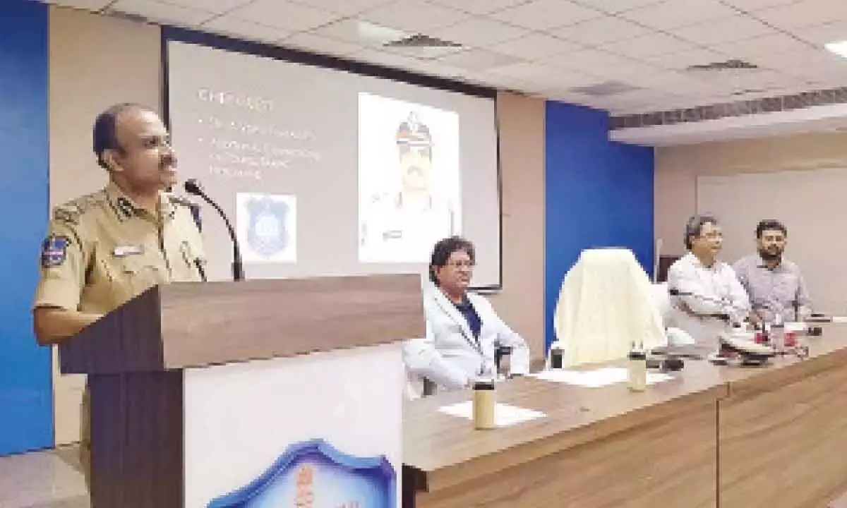 Telangana: यातायात पुलिस ने प्रशिक्षण कार्यक्रम शुरू किया