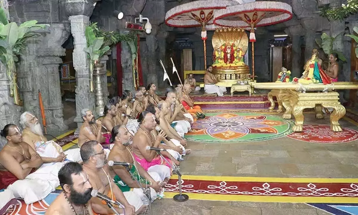 Andhra: तिरुमाला मंदिर में अध्ययन महोत्सव शुरू