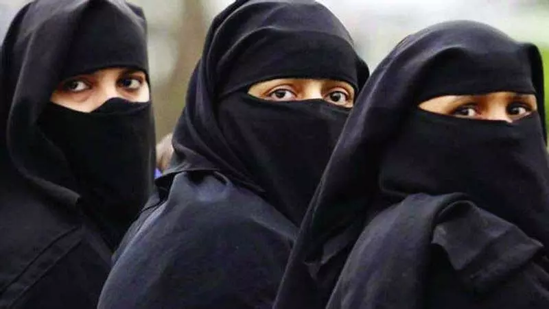 महिलाओं को रोजगार देने वाले एनजीओ बंद कर देंगे: Taliban महिलाओं को रोजगार देने वाले एनजीओ बंद कर देंगे: Taliban