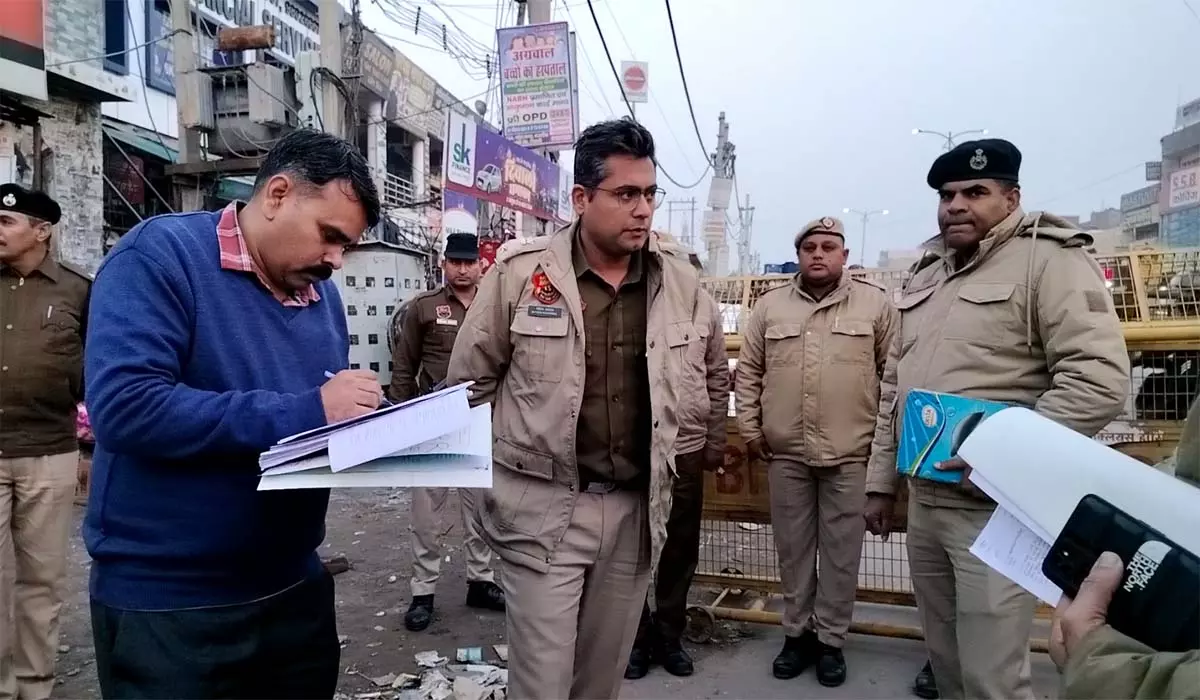 Bhiwani : नए साल की सुरक्षा व्यवस्थाओं का SP ने लिया जायजा Bhiwani : नए साल की सुरक्षा व्यवस्थाओं का SP ने लिया जायजा