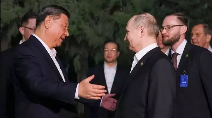 आपसी संबंधों को मजबूती देने में जुटे China-Russia