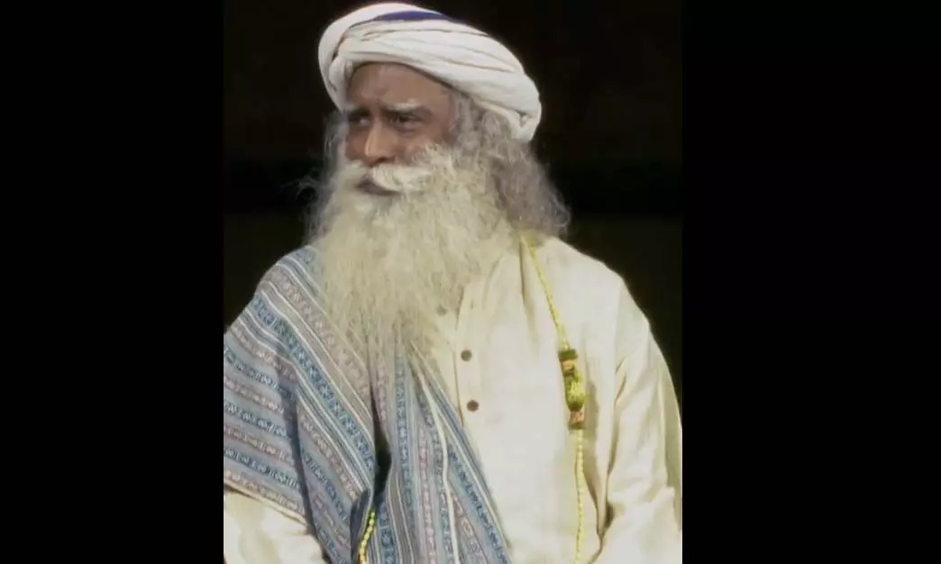 Sadhguru: नए साल 2025 की शुभकामनाओं के साथ सद्गुरु का सन्देश, वीडियो