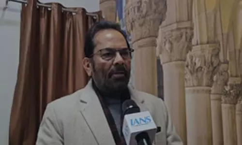 मनमोहन सिंह कांग्रेस के लिए जरूरी नहीं बल्कि मजबूरी थे : मुख्तार अब्बास नकवी मनमोहन सिंह कांग्रेस के लिए जरूरी नहीं बल्कि मजबूरी थे : मुख्तार अब्बास नकवी