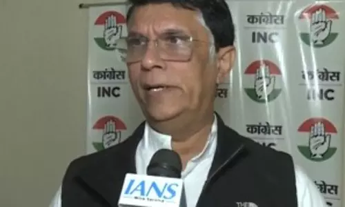 मनमोहन सिंह के अस्थि विसर्जन पर भाजपा कर रही राजनीति : पवन खेड़ा