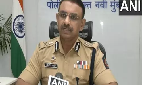 Navi Mumbai Police ने मादक पदार्थों के व्यापार में शामिल अवैध अप्रवासियों पर कार्रवाई की Navi Mumbai Police ने मादक पदार्थों के व्यापार में शामिल अवैध अप्रवासियों पर कार्रवाई की