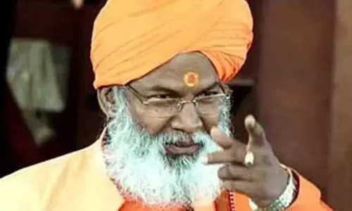 अखिलेश यादव के इटावा आवास की होनी चाहिए खुदाई : साक्षी महाराज अखिलेश यादव के इटावा आवास की होनी चाहिए खुदाई : साक्षी महाराज