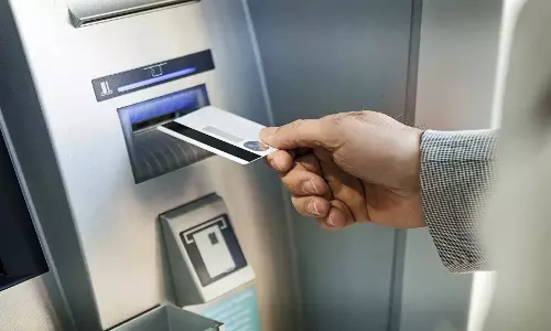 Haryana: बैंक डकैती में एटीएम की जगह चोरों ने चुराई पासबुक प्रिंटिंग मशीन, जांच जारी