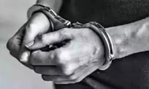 व्यक्ति को पत्नी से अलग होने के बाद उसकी हत्या   के आरोप में Arrested