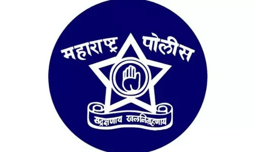 Pune के पब ने नए साल की पार्टी के लिए आमंत्रित लोगों को कंडोम और ओआरएस के पैकेट भेजे, पुलिस ने जांच शुरू की Pune के पब ने नए साल की पार्टी के लिए आमंत्रित लोगों को कंडोम और ओआरएस के पैकेट भेजे, पुलिस ने जांच शुरू की