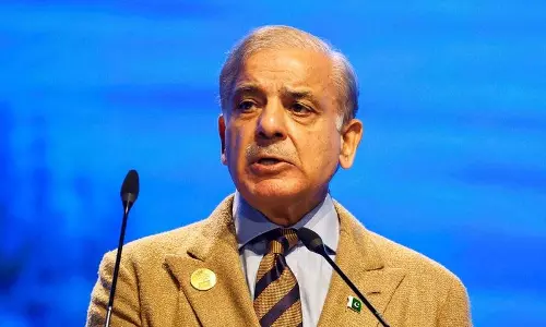 डॉ. सिंह के निधन पर शोक व्यक्त न करने पर शरीफ परिवार की आलोचना