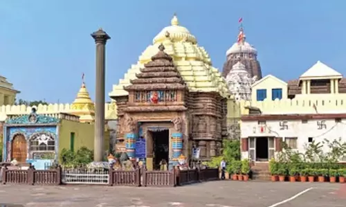 Puri जगन्नाथ मंदिर में उमड़ी भारी भीड़ प्रशासन के लिए चुनौती बनी